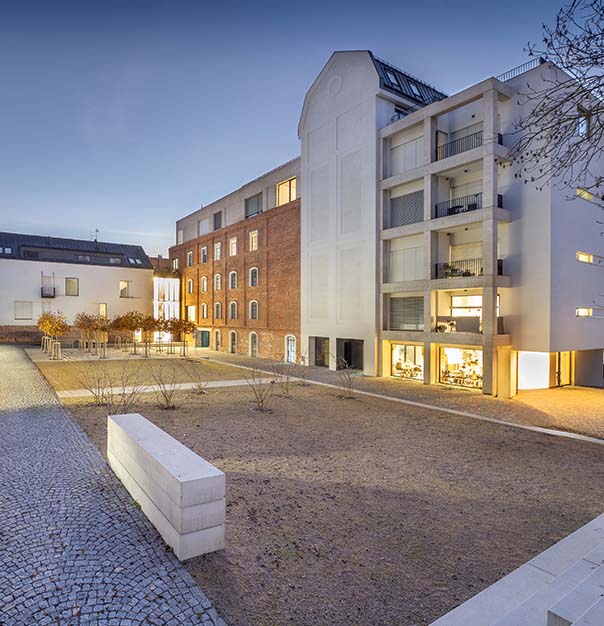 Žitný mlýn - Poříčí / Skupina rezidenčních objektů loftového bydlení